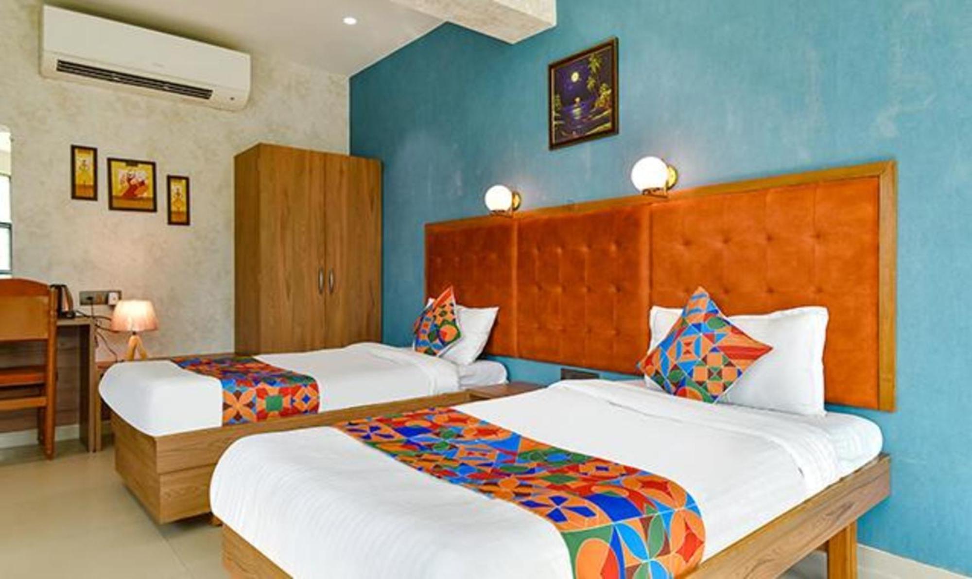 Fabhotel Siddharth Corporate - Vavol, Гандинагар Екстериор снимка