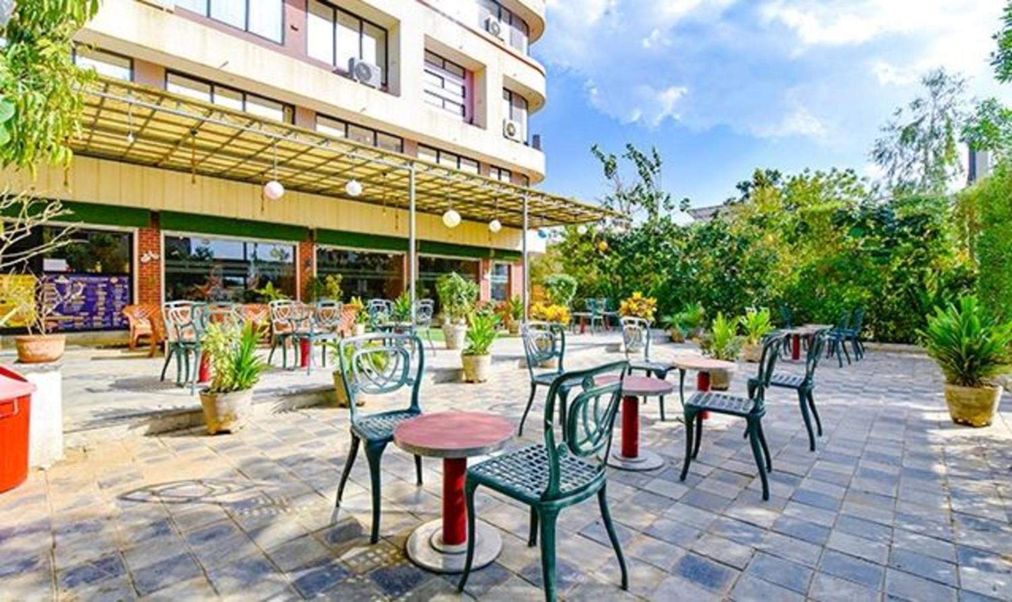 Fabhotel Siddharth Corporate - Vavol, Гандинагар Екстериор снимка