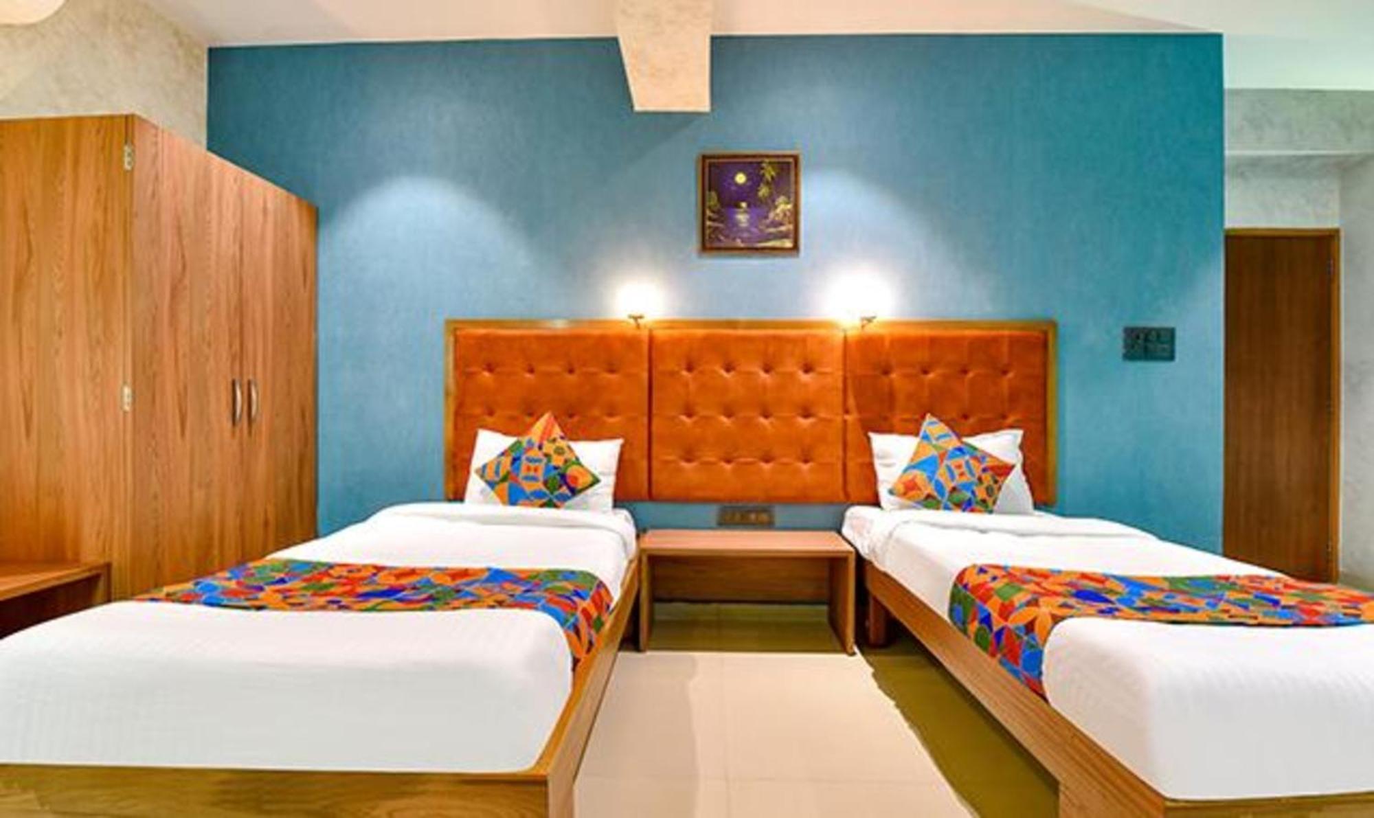Fabhotel Siddharth Corporate - Vavol, Гандинагар Екстериор снимка