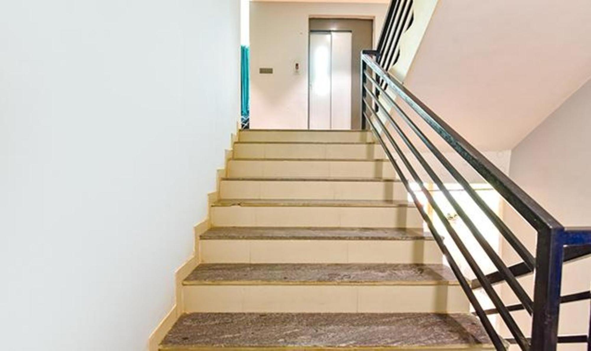 Fabhotel Siddharth Corporate - Vavol, Гандинагар Екстериор снимка